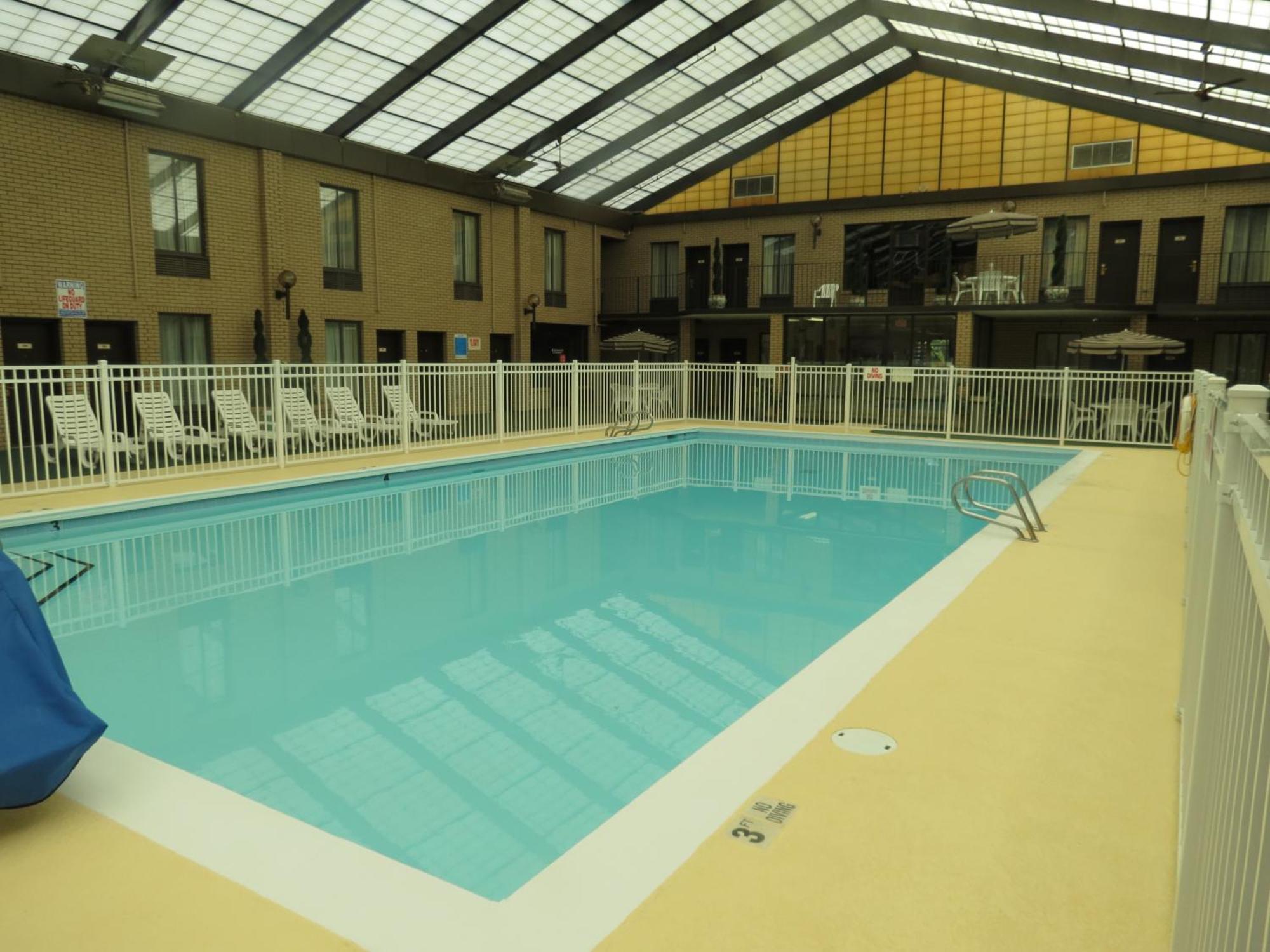 Gold Vault Inn Radcliff Buitenkant foto